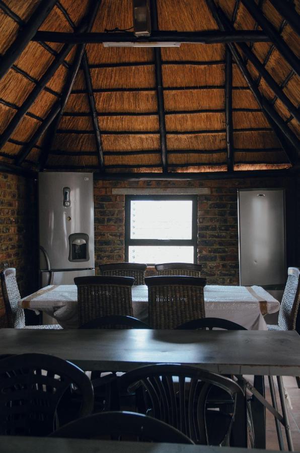 Towers Lodge Боксбурґ Екстер'єр фото