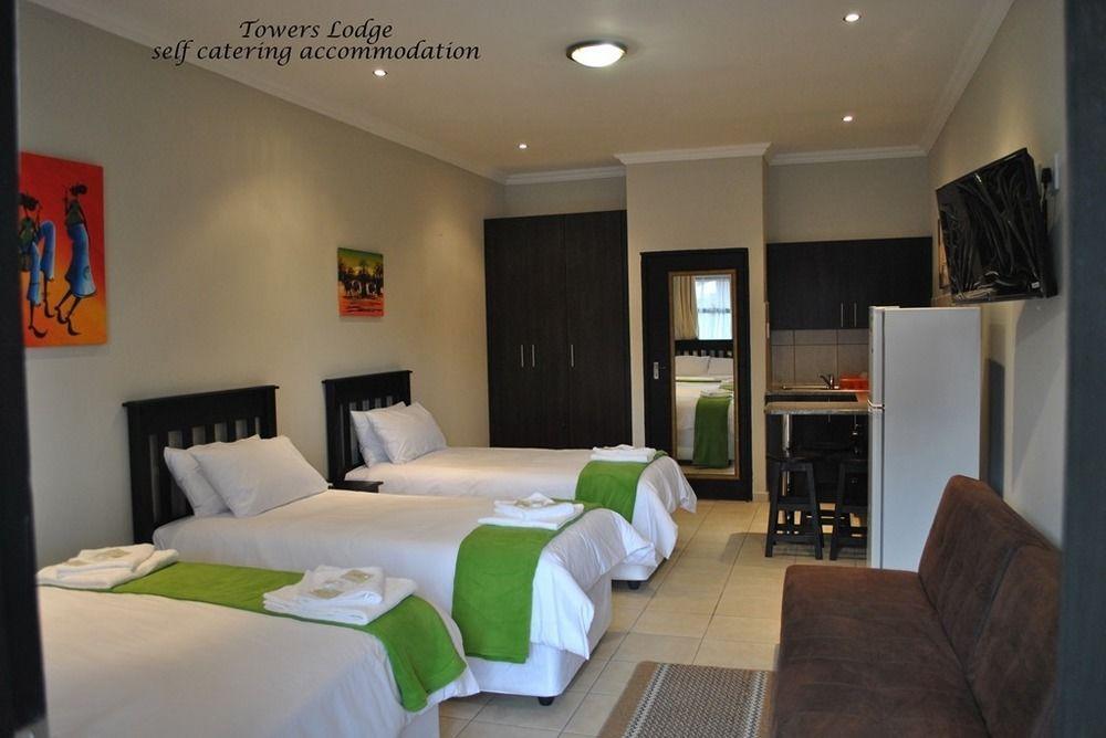 Towers Lodge Боксбурґ Екстер'єр фото